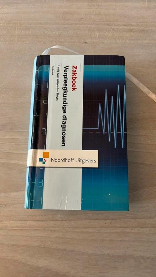 Zakboek verpleegkundige diagnosen, Livres, Science, Enlèvement