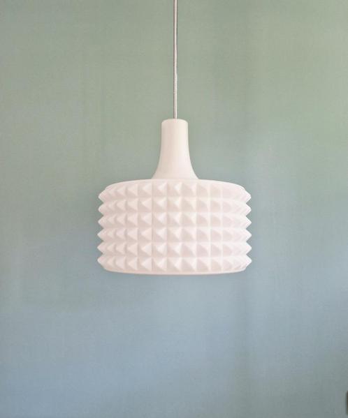 Grote witte opaline hanglamp, Ivan Jakes, 1960, Antiek en Kunst, Antiek | Verlichting, Ophalen of Verzenden