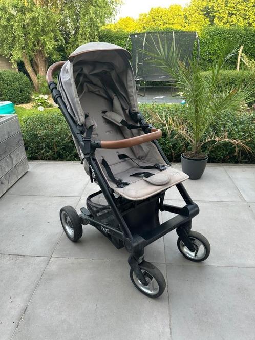Mutsy Nexo buggy grijs (goede staat), Kinderen en Baby's, Buggy's, Gebruikt, Overige merken, Verstelbare rugleuning, Zonnekap