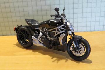 Ducati X Diavel S 1:12 20101 beschikbaar voor biedingen