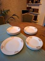 Vintage compleet servies Boch, Antiek en Kunst, Antiek | Servies compleet, Ophalen of Verzenden