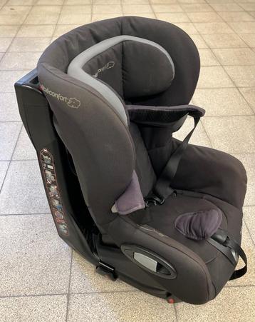 Siège auto pour enfant disponible aux enchères