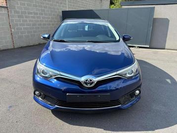 Toyota Auris 1.2i Turbo Dynamic Multidrive S*CAM NAV AUTOMAT