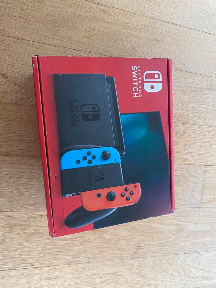 Nintendo Switch NIEUW Ongeopende doos, Games en Spelcomputers, Spelcomputers | Nintendo Switch, Nieuw, Switch 2019 Upgrade, Met 1 controller