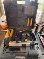 Cloueur a beton Dewalt C5, Enlèvement, Utilisé