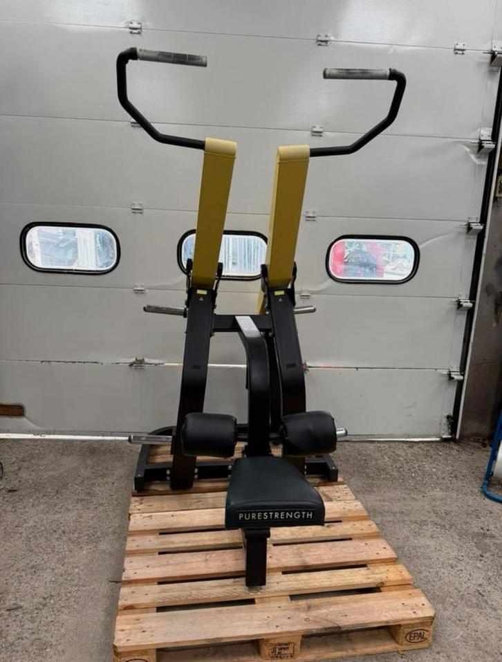 Technogym Pure Strength Lat pulldown / Latpulldown / Latzug, Sport en Fitness, Fitnessmaterialen, Gebruikt, Overige typen, Armen