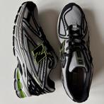 New balance 1906 zilver zwart groen - UNISEX, Nieuw, Ophalen of Verzenden, Sneakers, New balance