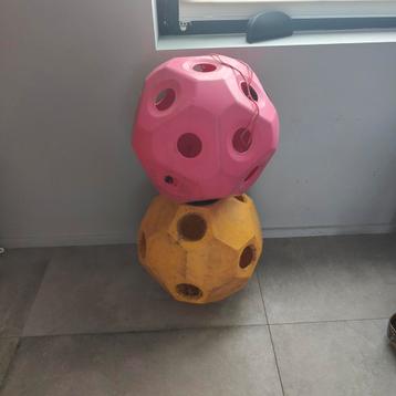 Bal voor hooi beschikbaar voor biedingen