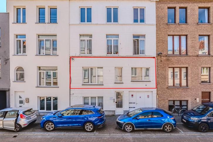 Heel mooi en vernieuwd  appartement, Immo, Appartementen en Studio's te huur, Oostende