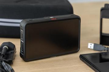atomos ninja V + accessoires beschikbaar voor biedingen