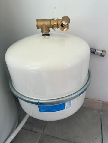 Sanitair expansievat 25 liter Flamco  beschikbaar voor biedingen