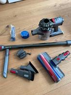 Dyson v8 stofzuiger, Elektronische apparatuur, Stofzuigers, Ophalen of Verzenden, Zo goed als nieuw, Stofzuiger