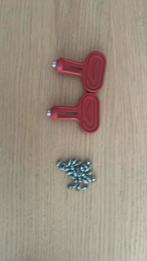 Spikes puntjes van 6mm en een paar van 9mm, Zo goed als nieuw, Spikes, Hardlopen, Ophalen