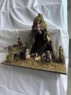 Kerststal van boomschors, met vaste beeldjes, Ophalen, Zo goed als nieuw