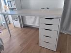 Bureau IKEA LANGKAPTEN, Huis en Inrichting, Ophalen, Zo goed als nieuw, Bureau