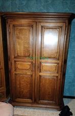 Massief houten kast, Antiek en Kunst, Ophalen of Verzenden