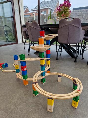 Quadrilla knikkerbaan "cyclone" beschikbaar voor biedingen