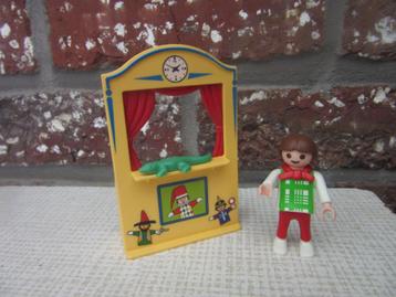 Playmobil meisje met poppenkast beschikbaar voor biedingen