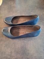 Elegante nieuwe blauwe pumps met anti-slipzool, Ophalen of Verzenden, Zo goed als nieuw, Pumps