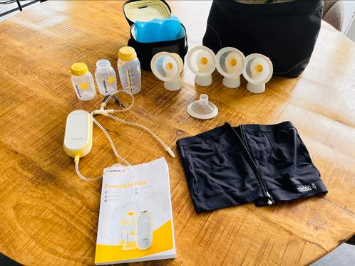 Medela freestyle flex + extra borststukken + draagtas, Kinderen en Baby's, Babyvoeding en Toebehoren, Zo goed als nieuw, Borstkolf