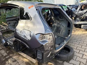 Snijdeel links-achter van een Mercedes GLA (662) beschikbaar voor biedingen