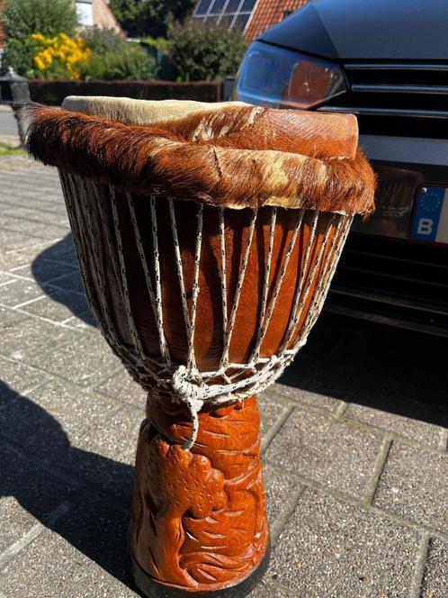Grote houten djembé uit Afrika – 65 cm hoog – nieuw vel nodi, Muziek en Instrumenten, Percussie, Gebruikt, Ophalen