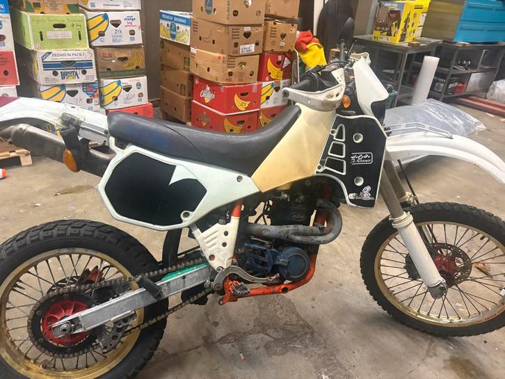 Ktm 580 cc 1990 met papieren voor opmaak, Motoren, Motoren | KTM, Particulier, Enduro, Ophalen of Verzenden