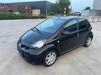 TOYOTA - 2011 - AYGO - Personenauto, Auto's, Toyota, Euro 5, Gebruikt, Bedrijf, Handgeschakeld