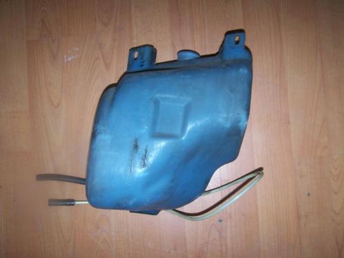 VW Golf 3 ruitenwisser vloeistoftankje 4 L, Auto-onderdelen, Ruiten en Toebehoren, Volkswagen, Gebruikt, Ophalen of Verzenden