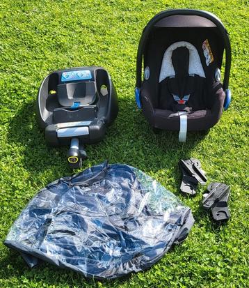 Maxi-Cosi CabrioFix + Habillage de pluie + Base IsoFix beschikbaar voor biedingen