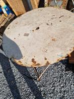 Vintage ijzeren plooitafel rond 70cm  €75, Tuin en Terras, Ophalen, Rond