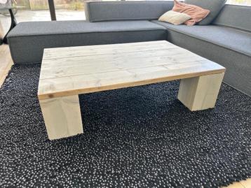 Salontafel in rustiek steigerhout 120 x 86 cm beschikbaar voor biedingen