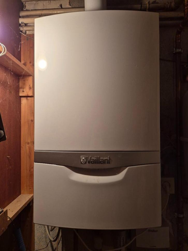Vaillant Gascondensatieketel met expansievat, Doe-het-zelf en Bouw, Chauffageketels en Boilers, Gebruikt, Boiler, Aardgas, Onbekend