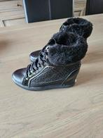 Bottillon noir guess  neuf, Vêtements | Femmes, Enlèvement, Neuf, Noir