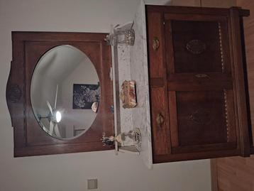 Zuilkast beschikbaar voor biedingen