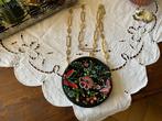 Vintage Geborduurd stoffen tasje bloemen en vlinders, Ophalen of Verzenden