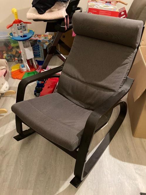 IKEA POÄNG schommelstoel, Huis en Inrichting, Stoelen, Zo goed als nieuw, Eén, Hout, Stof, Zwart, Ophalen