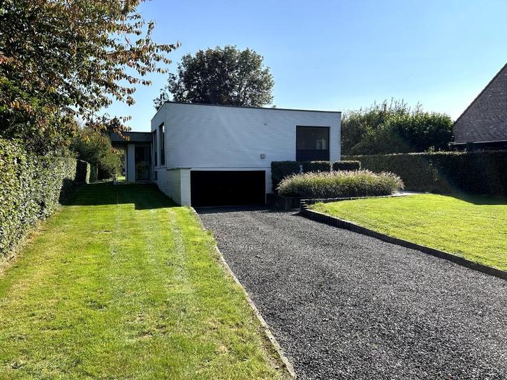 Te huur: Modernistische villa in Meerbeke (Ninove), Immo, Huizen te huur, Provincie Oost-Vlaanderen, Vrijstaande woning, Direct bij eigenaar