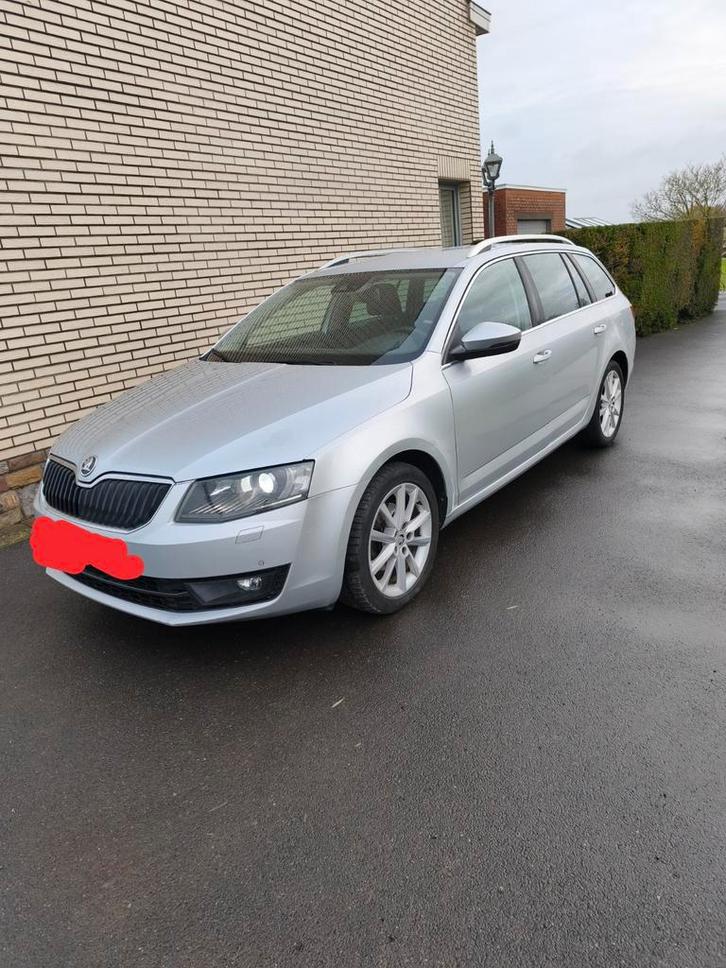 Skoda Octavia 1,6TDI  export ou Marchand, Autos, Skoda, Entreprise, Octavia, ABS, Phares directionnels, Régulateur de distance