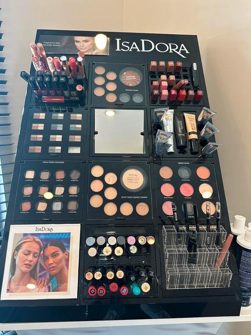 Présentoir à maquillage Isadora, Bijoux, Sacs & Beauté, Beauté | Cosmétiques & Maquillage, Utilisé, Maquillage, Tout le visage