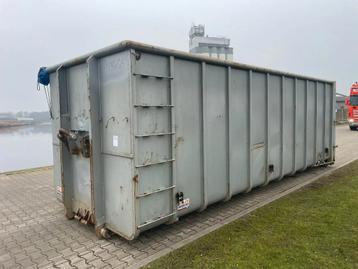 All-in 40m3 vloeistofdichte containers beschikbaar voor biedingen