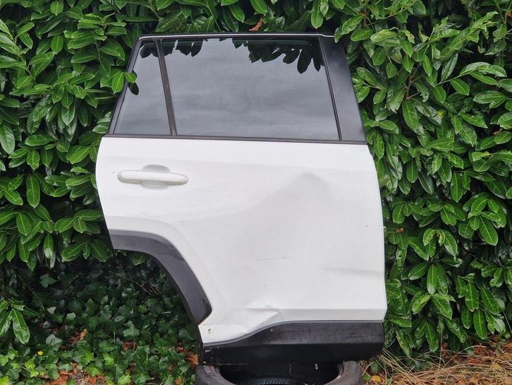 Deur RA RAV4 wit afkomstig uit een model BJ 2022, Auto-onderdelen, Carrosserie, Toyota, Gebruikt, Ophalen