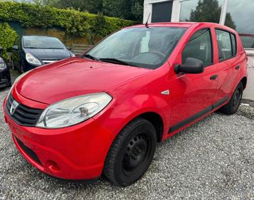 DACIA SANDERO 1.2i 2010 111.616 km AIRCO PRIJS 3000 EURO beschikbaar voor biedingen
