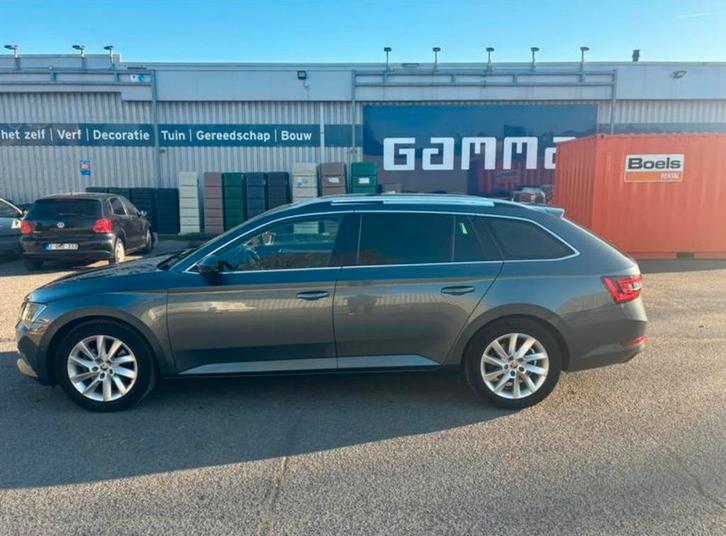 Skoda Superb 1.4TSI ACT 150HP DSG, Auto's, Skoda, Particulier, Superb, Aangepast voor mindervaliden, ABS, Achteruitrijcamera, Adaptieve lichten