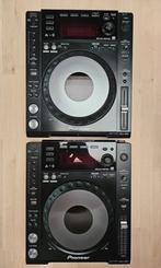 Pioneer CDJ 850 x2 + statief x2 + kabels, Ophalen, Zo goed als nieuw, Pioneer