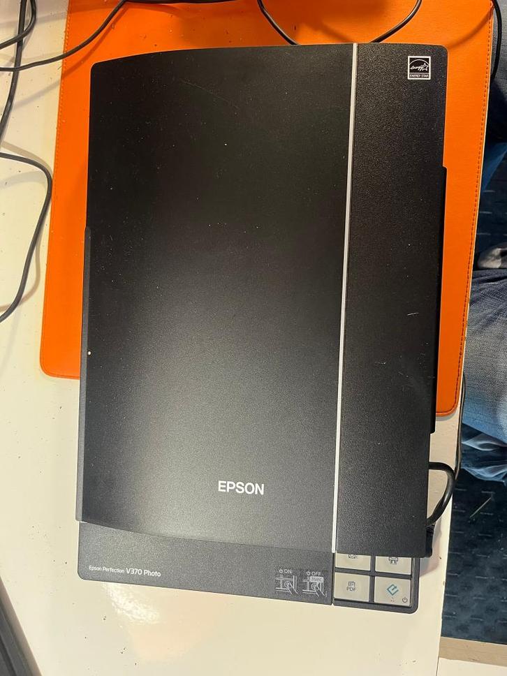 Scanner Epson Perfection V370 Photo – très bon état, Informatique & Logiciels, Scanners, Comme neuf, Scanner à plat, MacOS, Windows