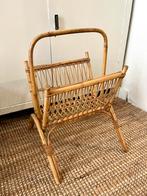 Tijdschriftenrek rotan, Huis en Inrichting, Woonaccessoires | Krantenbakken en Lectuurbakken, Ophalen, Gebruikt