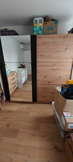 Mooie kledingskast en dressoir., Ophalen, Gebruikt