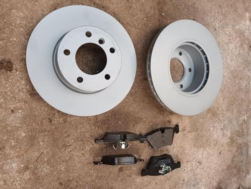 Disques + plaquettes Zimmermann essieu AV BMW + Audi/VW, Auto-onderdelen, Remmen en Aandrijving, Audi, BMW, Nieuw, Ophalen