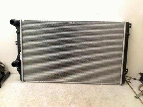 RADIATEUR Volkswagen Beetle (16AE) (5K0121253D), Auto-onderdelen, Airco en Verwarming, Volkswagen, Gebruikt